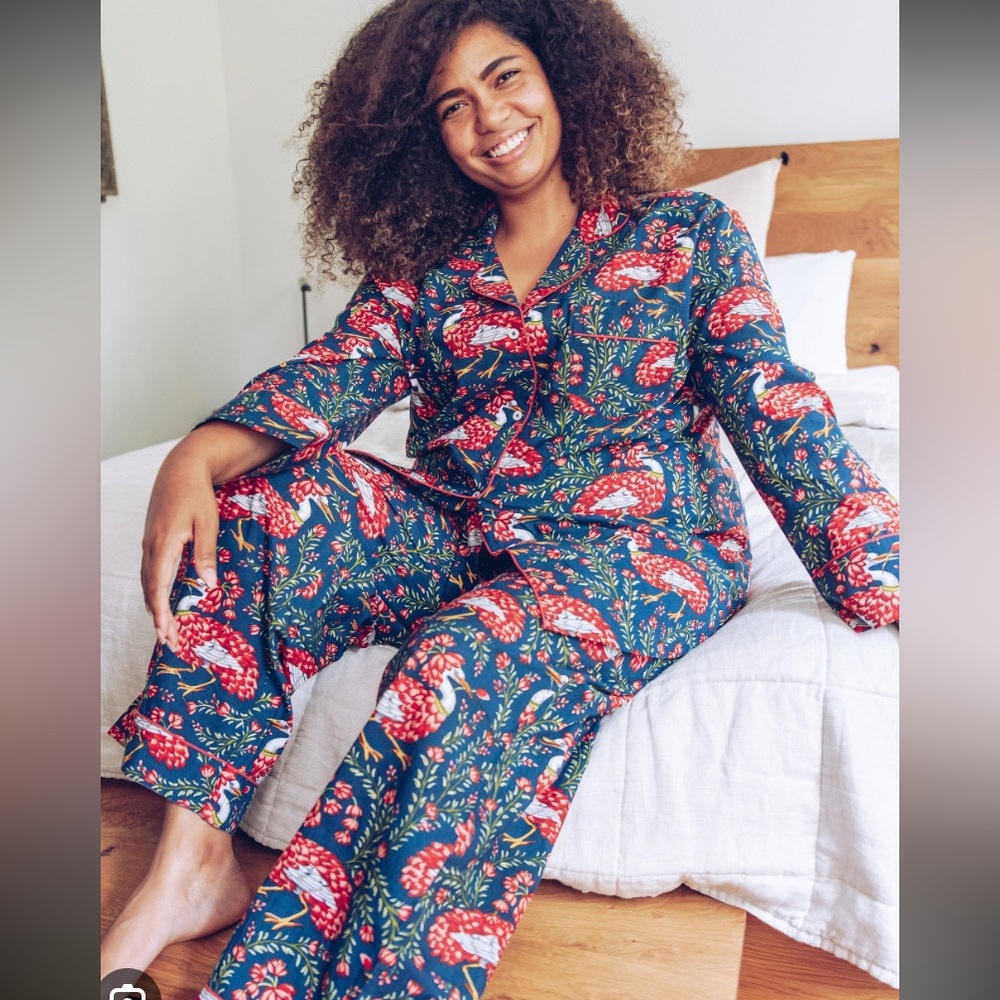 PrintFresh Queen Lotus Pajama set